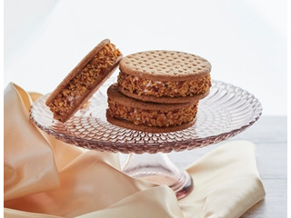 中評価 ローソン uchi cafe sweets specialite 流奏キャラメルサンドの感想 クチコミ カロリー 値段 価格情報 もぐナビ 中評価 ローソン uchi cafe sweets specialite 流奏キャラメルサンドの感想 クチコミ カロリー 値段 価格情報 もぐナビ