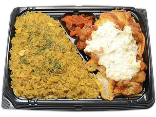 セブン イレブン まんぷく カレーピラフ ｗスパイシーチキンのクチコミ 評価 カロリー 値段 価格情報 もぐナビ