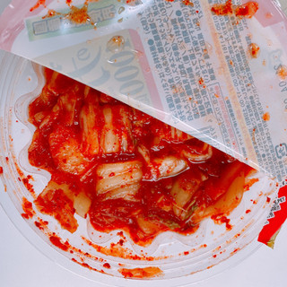 「美山 イチオシ 焼肉屋の味キムチ カップ330g」のクチコミ画像 by ぺりちゃんさん