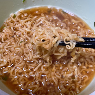 塩っ辛い 日清食品 チキンラーメン 安藤百福生誕110周年記念パッケージ のクチコミ 評価 ぺりちゃんさん もぐナビ 塩っ辛い 日清食品 チキンラーメン 安藤百福生誕110周年記念パッケージ のクチコミ 評価 ぺりちゃんさん もぐナビ