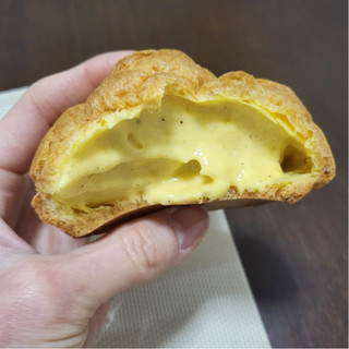 高評価 クリームだけ食べてたい 笑 ローソン Uchi Cafe 生カスタードシュークリーム のクチコミ 評価 Yuna14さん もぐナビ 高評価 クリームだけ食べてたい 笑 ローソン Uchi Cafe 生カスタードシュークリーム のクチコミ 評価 Yuna14さん もぐナビ